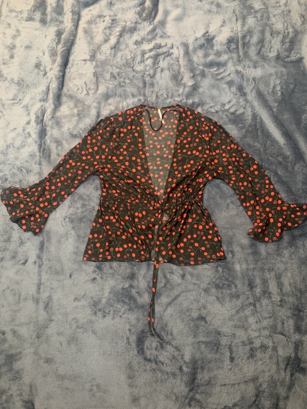 Free People Shirt Womens Size S Small Cherries Long Sleeve Ruffle Cuff V-Neck